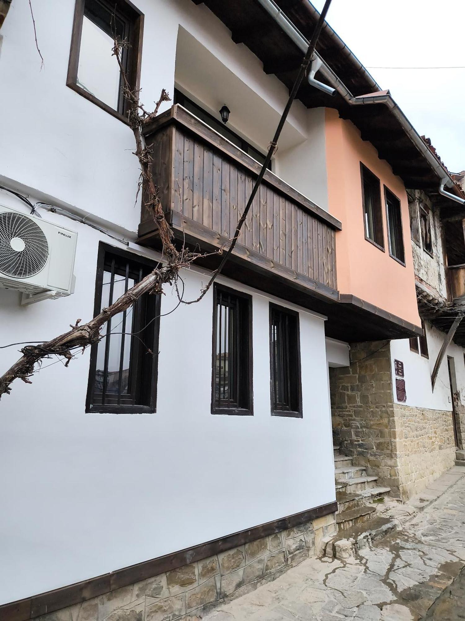 Hotel St Sava Legendary House Veliko Tárnovo Exterior foto